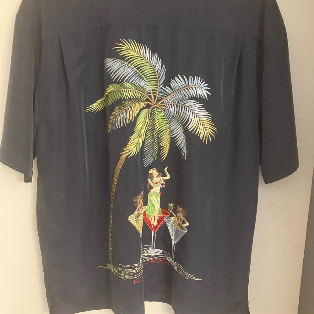 Beautiful short sleeve men’s shirt size L